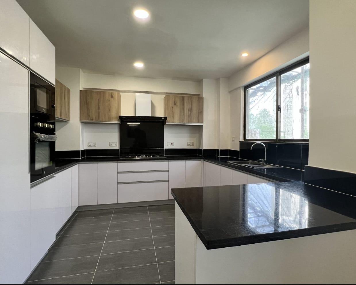 3 And 4 Bed Apartments For Sale In Kileleshwa  - Image 2